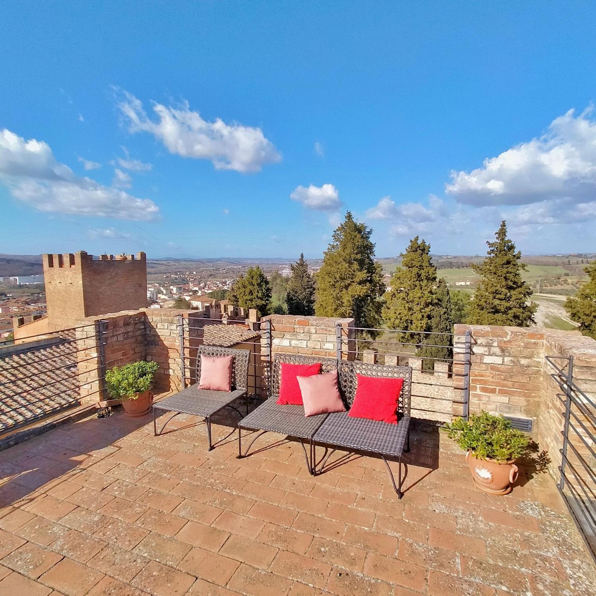 Palazzo Stiozzi Ridolfi Apartment Certaldo Luaran gambar