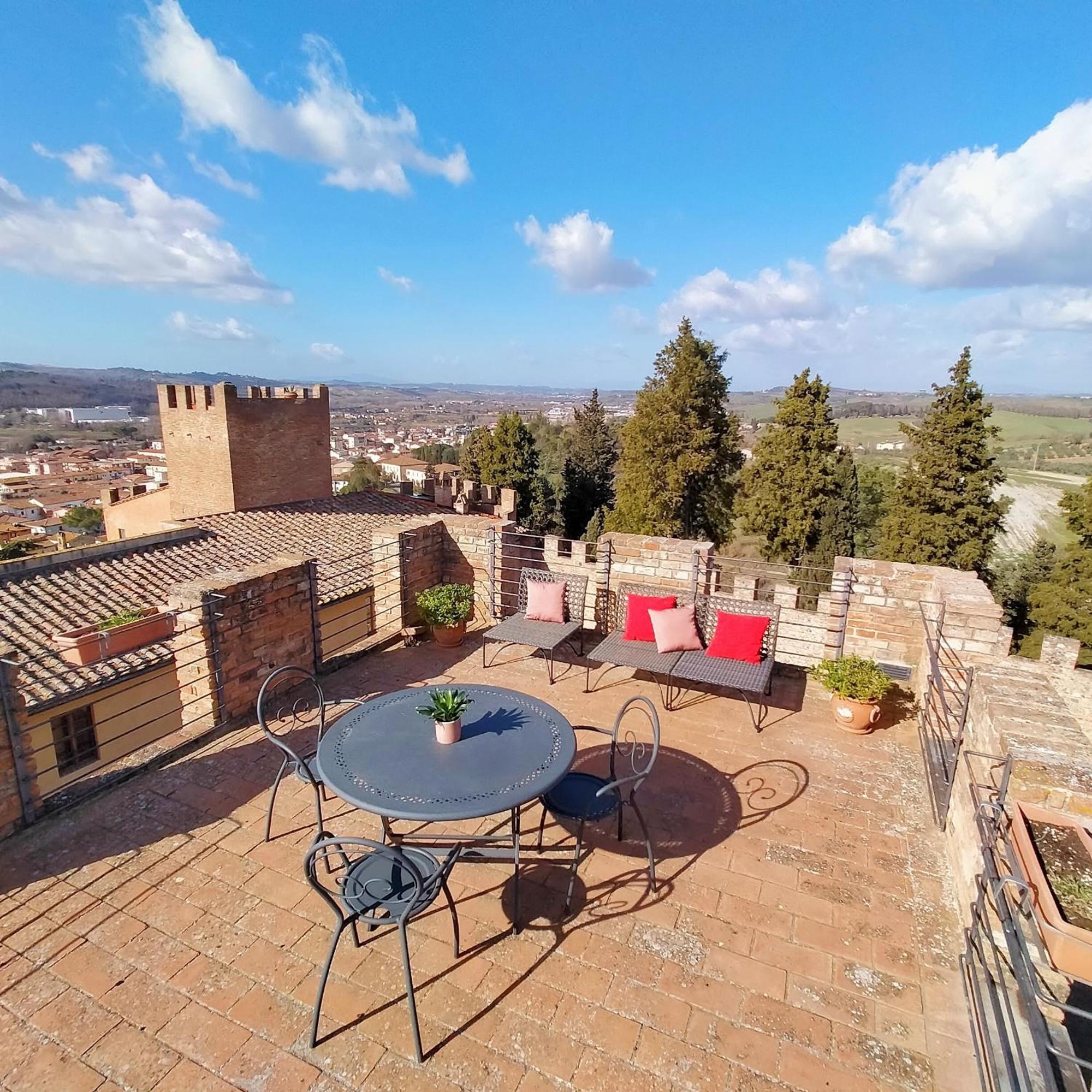Palazzo Stiozzi Ridolfi Apartment Certaldo Luaran gambar
